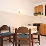 Apartments By The Sea Loviste, Peljesac - 10182 Apartment *