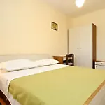 Apartments By The Sea Loviste, Peljesac - 10182 Loviste
