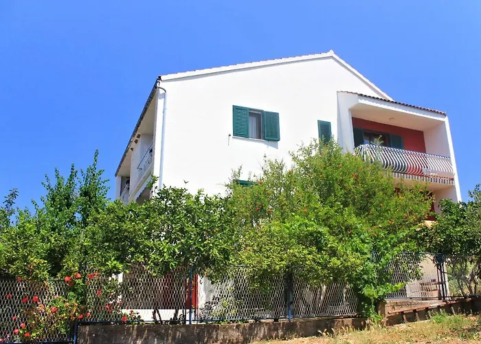 Apartments By The Sea Loviste, Peljesac - 10182 * Lovište